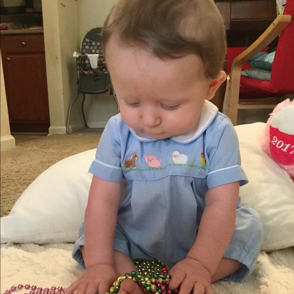 Welcome to OUR closet!! π±ββοΈ - Picture 3 of 8